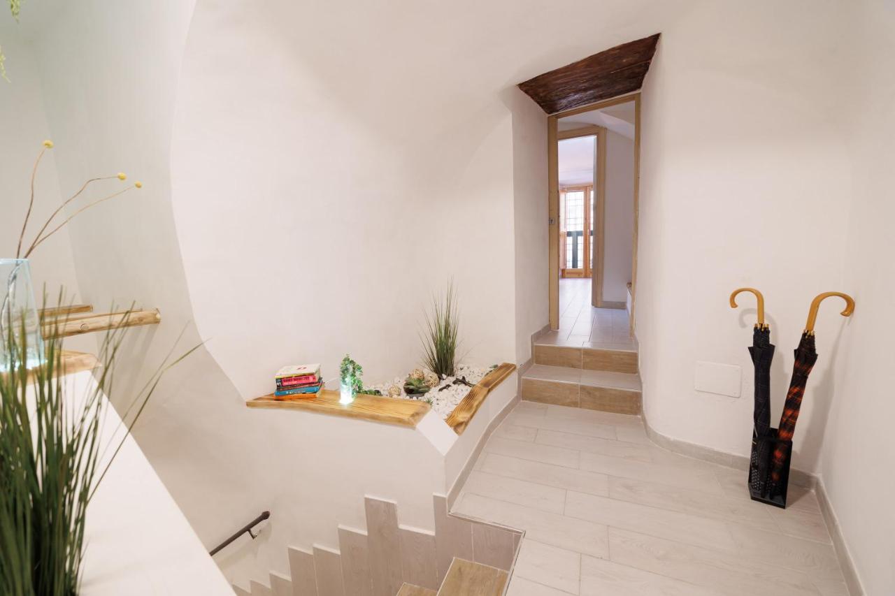 Legno Suite By Housein那不勒斯 外观 照片
