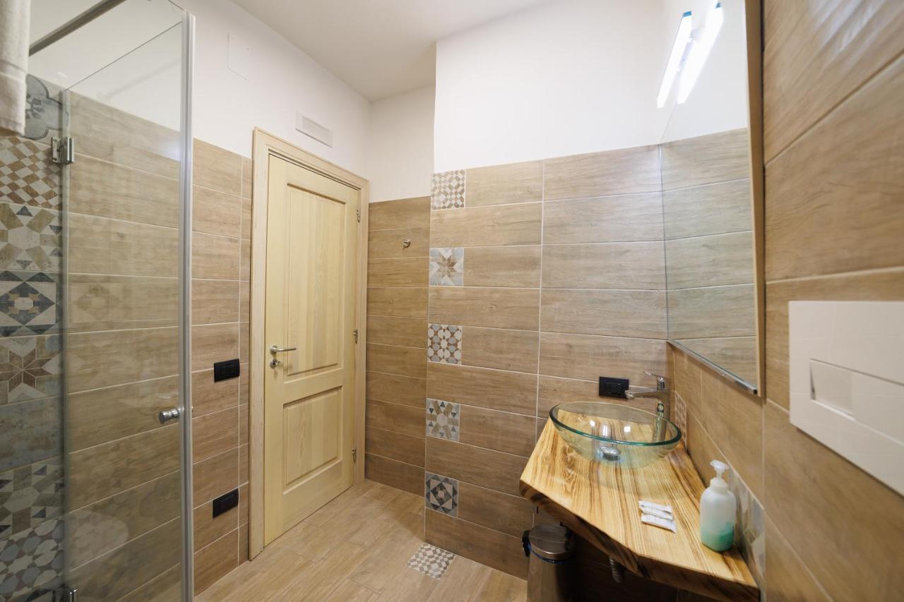 Legno Suite By Housein那不勒斯 外观 照片